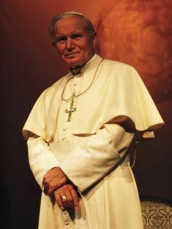 Saint Père Jean-Paul II canonisé le 27 avril 2014 avec Jean XXIII