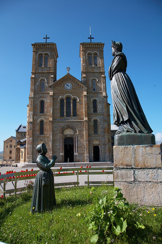 Layout Notre-Dame de La Salette