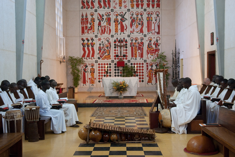 Prière commune à l'abbaye de Keur Moussa (Sénégal)